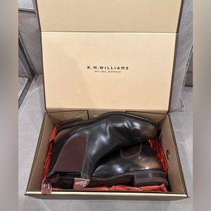 MENS 11.5 R.M. WILLIAMS BOOTS